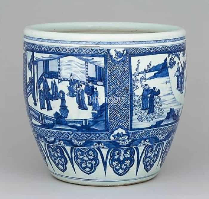 Dresden Porcelain Collection Kangxi porcelain urn