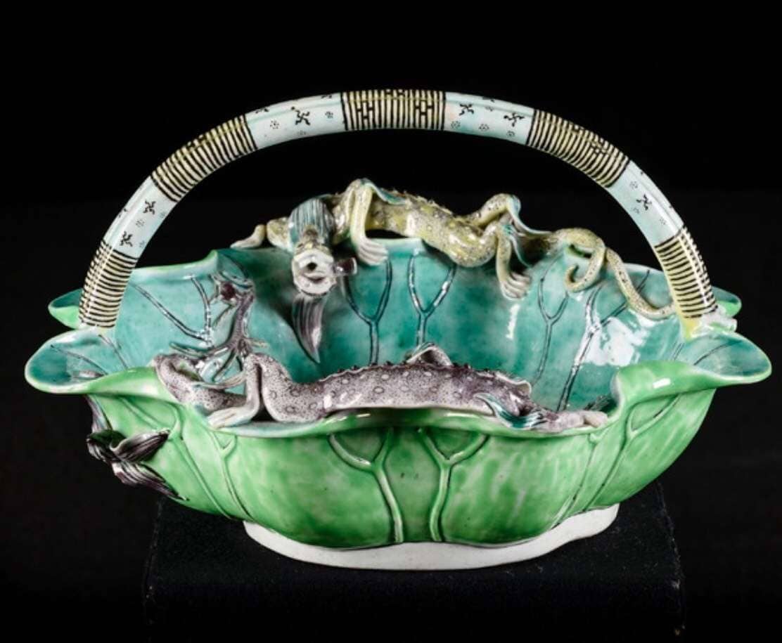 Chinese porcelain basket dragon