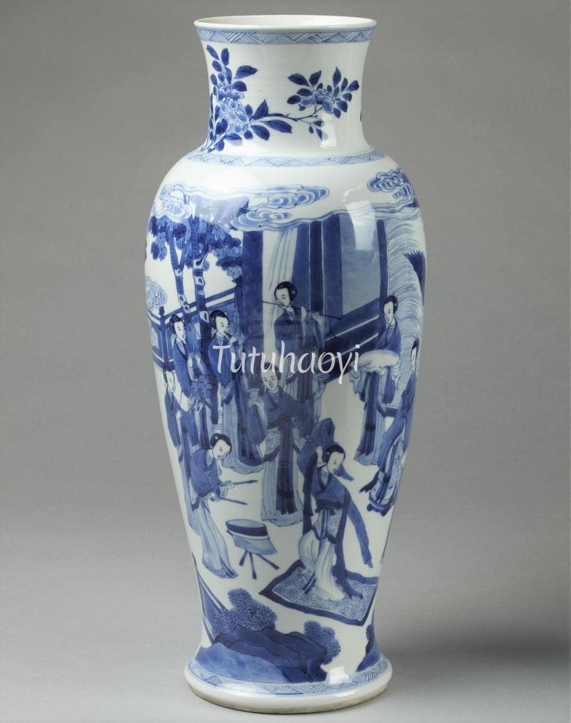 Kangxi porcelain vase with ladies dancing for Xiwangmu