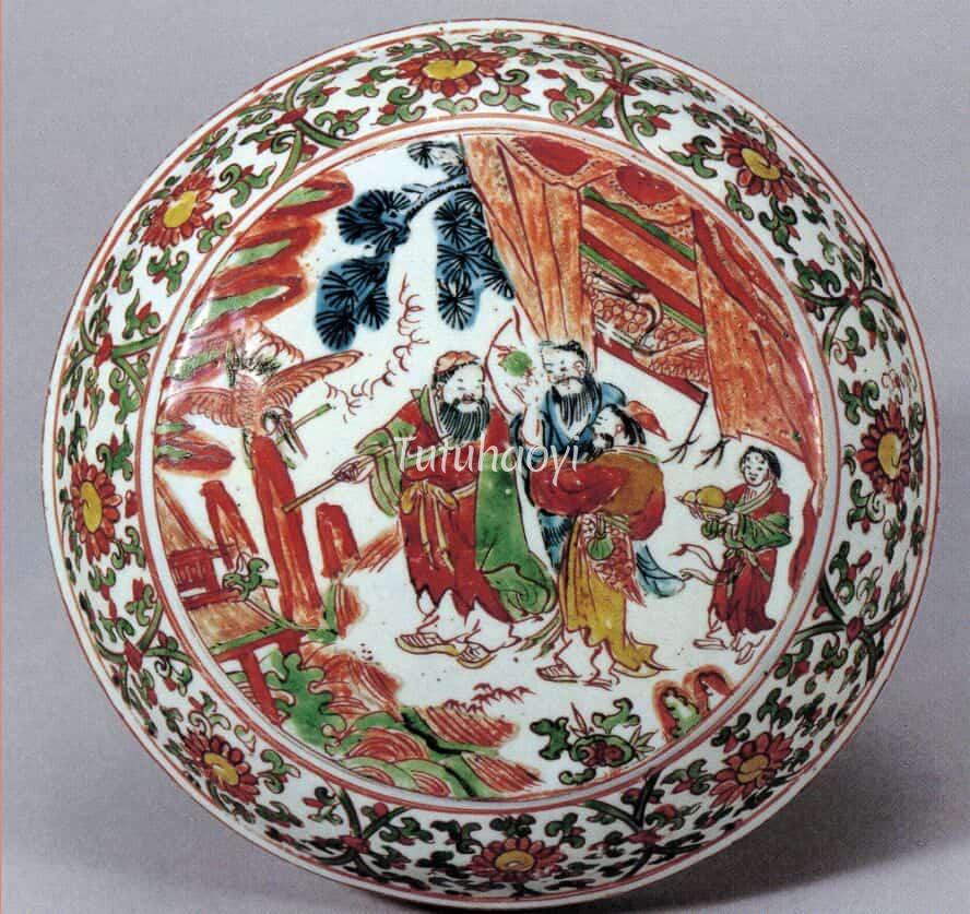 porcelain round covered box Idemitsu Museum of Arts, Tokyo