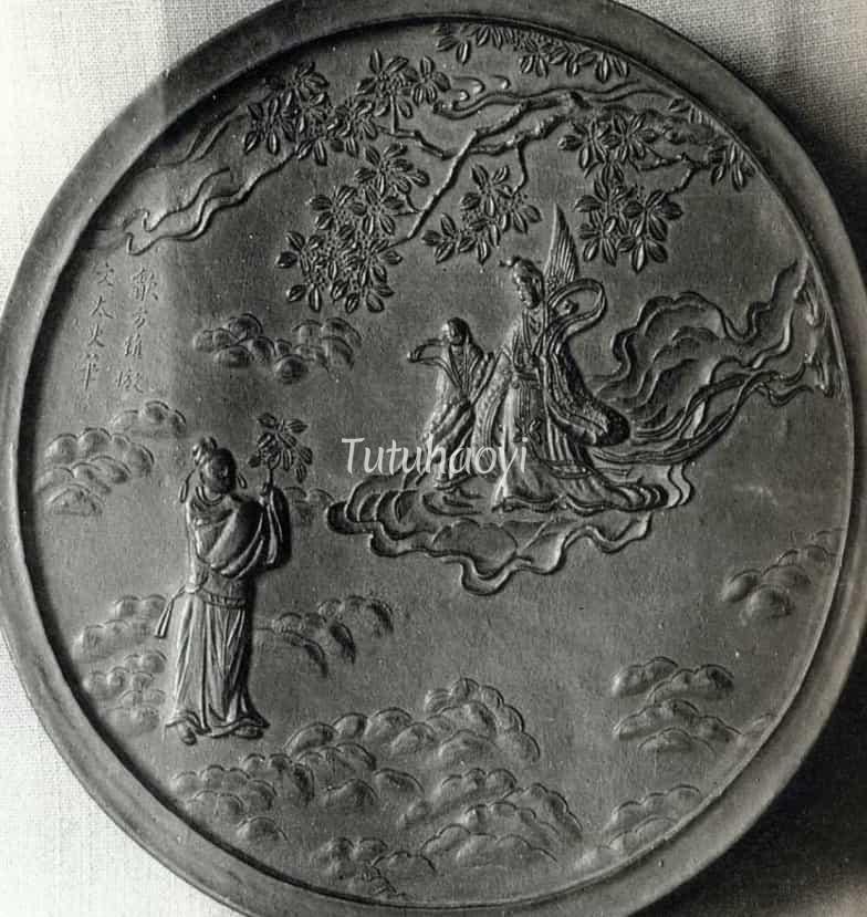 scholar holding osmanthus Chang E Moon palace